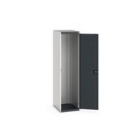 Kaappi Cubio rei'itetyllä ovella 525x650x2000 mm – Bott