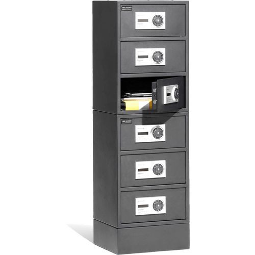 Arvoesinekaappi MGB 23, 4–8 kaappia