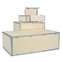 Puiset kuljetuslaatikot