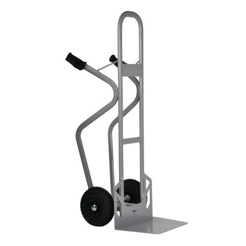Nokkakärry – paineilmarenkaat – kantokyky 350 kg Nokkakärry – paineilmarenkaat – kantokyky 350 kg